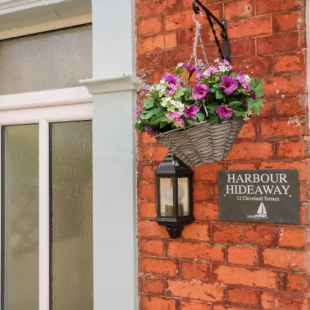 Harbour Hideaway *